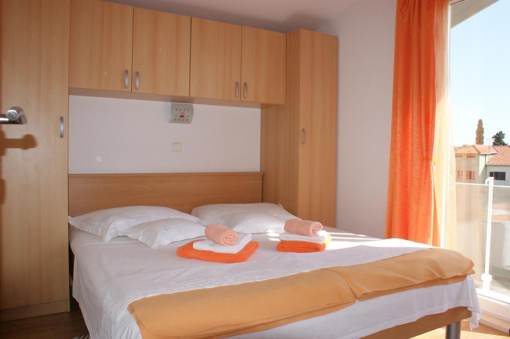 Apartments Rajcic Kaštela Pokoj fotografie